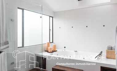 Espectacular casa en Cajicá con lote independiente