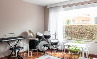 Espectacular casa en Cajicá con lote independiente