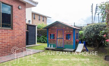 Espectacular casa en Cajicá con lote independiente