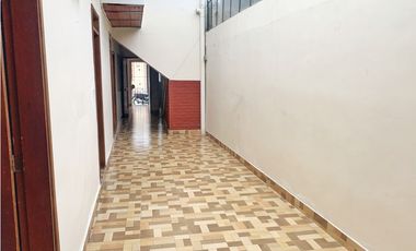 VENDO CASA SOBRE CRA 9 CENTRO (SECTOR COMERCIAL)