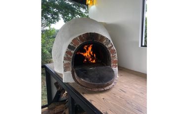 Finca con área de terreno de 16711 metros  y 300 construidos Sasaima