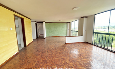 VENDO PENTHOUSE EN LAURELES (CAMPAMENTO)