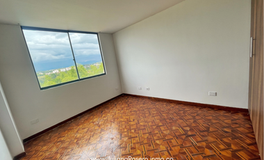 VENDO PENTHOUSE EN LAURELES (CAMPAMENTO)
