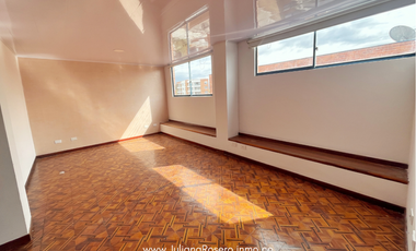 VENDO PENTHOUSE EN LAURELES (CAMPAMENTO)