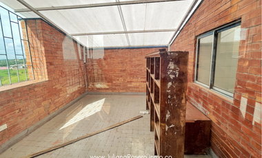 VENDO PENTHOUSE EN LAURELES (CAMPAMENTO)