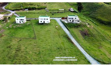 Finca en obra gris en marinilla escrituras al 100%