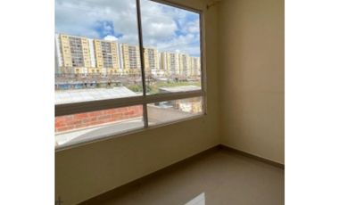 VENDO CASA EN VERSALLES (AMPLIADA Y REMODELADA)