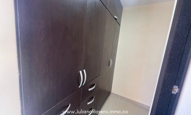VENDO CASA EN VERSALLES (AMPLIADA Y REMODELADA)