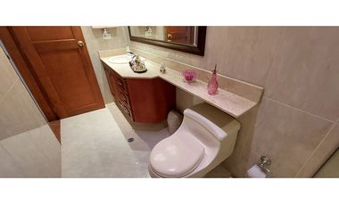 Casa CERO RUIDO en buen estado sector La Tomatera