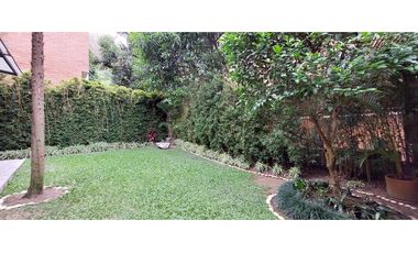 Casa CERO RUIDO en buen estado sector La Tomatera