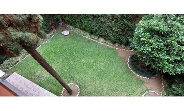 Casa CERO RUIDO en buen estado sector La Tomatera