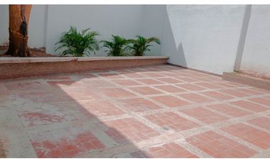 CASA EN VENTA -SECTOR BAVARIA