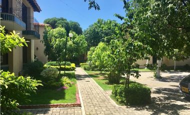 CASA EN CONJUNTO CERRADO RODADERO RESERVADO
