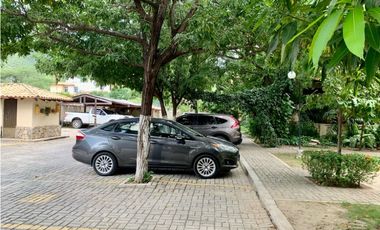 CASA EN CONJUNTO CERRADO RODADERO RESERVADO