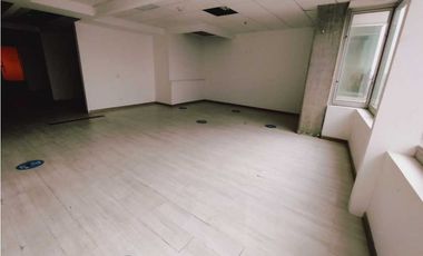 OFICINA EN ARRIENDO 658 M2 A 5 MINUTOS DEL AEROPUERTO