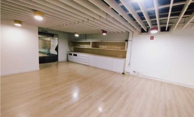OFICINA EN ARRIENDO 1361M2 A 5 MINUTOS DEL AEROPUERTO