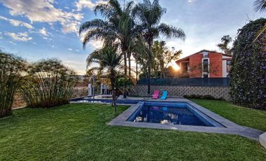 CASA EN VENTA DENTRO DE COTO VERSALLES EN VALLE REAL