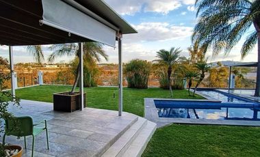 CASA EN VENTA DENTRO DE COTO VERSALLES EN VALLE REAL