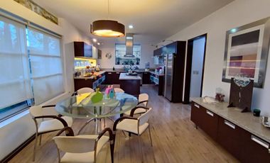 CASA EN VENTA DENTRO DE COTO VERSALLES EN VALLE REAL