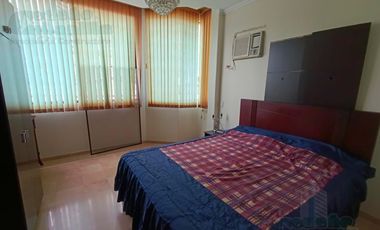 CASA EN KENNEDY NUEVA EN VENTA CON PARQUEO, SUIT Y OFICINA INDEPENDIENTE