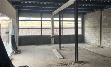 Locales Renta Omega Center Plaza Querétaro 25,000 Frabel R2