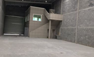 RENTA BODEGA ZAPATA 400M2
