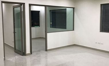RENTA BODEGA ZAPATA 400M2