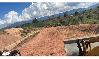 Lote en venta en el Peñol excelente ubicación