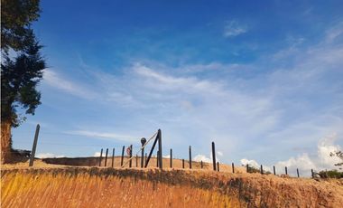 Lote en venta en El Peñol con acceso al embalse