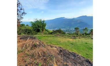 Espectacular lote en venta en Copacabana con escritura
