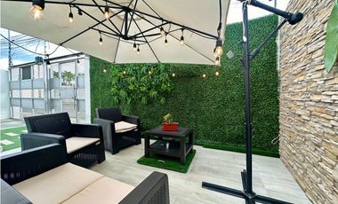 EN VENTA CASA DE DOS PISOS EN VENTA EN PORTOVIEJO - SECTOR LOS MANGOS