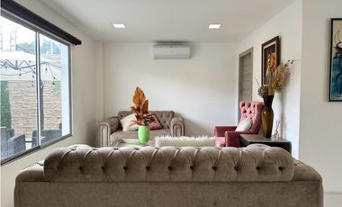 EN VENTA CASA DE DOS PISOS EN VENTA EN PORTOVIEJO - SECTOR LOS MANGOS