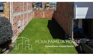 EXCELENTE LOTE EN CONJUNTO CON LICENCIA PARA CONSTRUIR EN CAJICA