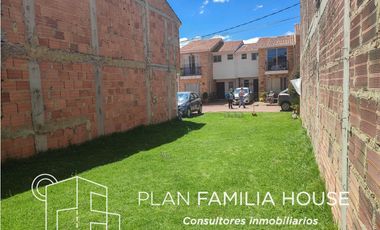EXCELENTE LOTE EN CONJUNTO CON LICENCIA PARA CONSTRUIR EN CAJICA