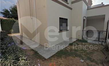 Casa en Renta Equipada en Quintas de Anáhuac General Escobedo MZC