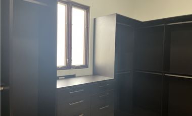 Se Vende o Alquila Casa en Fairways Estates - Santa María (AA)