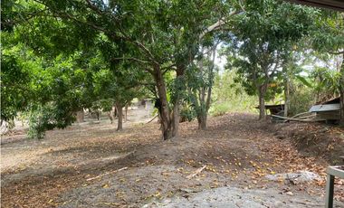 SE VENDE CASA EN LAS GUIAS CON 1,900 MTS