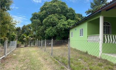 SE VENDE CASA EN LAS GUIAS CON 1,900 MTS