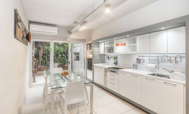 Casa 4 ambientes en triplex venta en Ramos Mejia