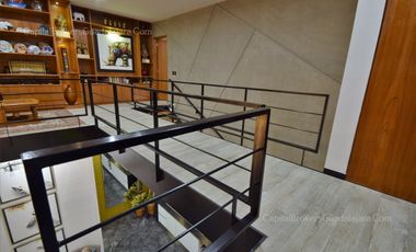 Casa de Lujo con Rinconada del Bosque con Departamento