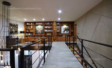 Casa de Lujo con Rinconada del Bosque con Departamento
