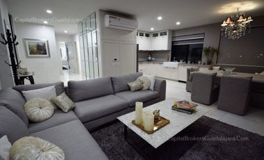 Casa de Lujo con Rinconada del Bosque con Departamento