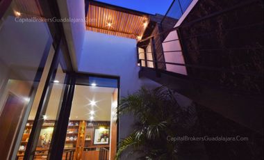 Casa de Lujo con Rinconada del Bosque con Departamento