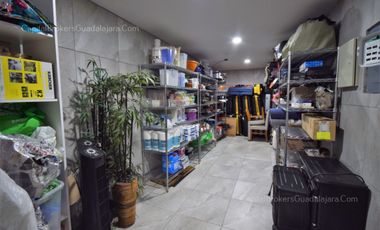 Casa de Lujo con Rinconada del Bosque con Departamento