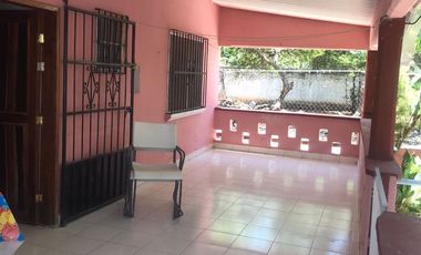 CASA Y AMPLIO TERRENO EN VENTA. SABANCUY, CARMEN, CAMPECHE