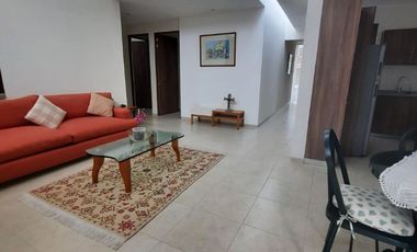 CASA EN VENTA DE UNA PLANTA EN CLUB DE GOLF TEQUISQUIAPAN