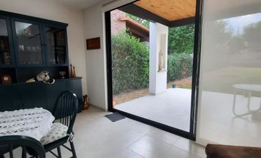 CASA EN VENTA DE UNA PLANTA EN CLUB DE GOLF TEQUISQUIAPAN