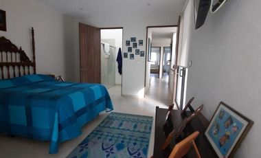 CASA EN VENTA DE UNA PLANTA EN CLUB DE GOLF TEQUISQUIAPAN