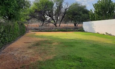 CASA EN VENTA DE UNA PLANTA EN CLUB DE GOLF TEQUISQUIAPAN