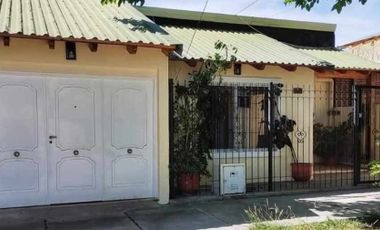 Casa en venta de 3 dormitorios c/ cochera en San Rafael